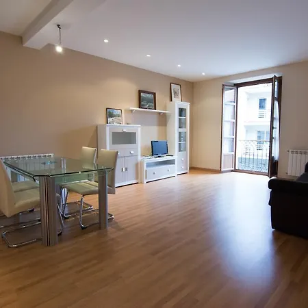 Mirando Apartamento