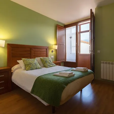 Mirando Apartament Llanes